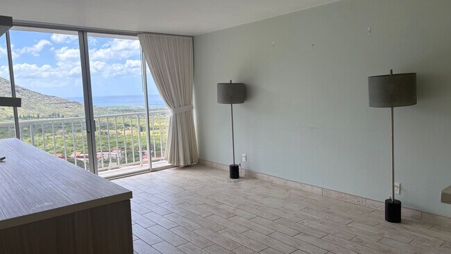 Building Photo - 84-740 Kili Dr. #1422