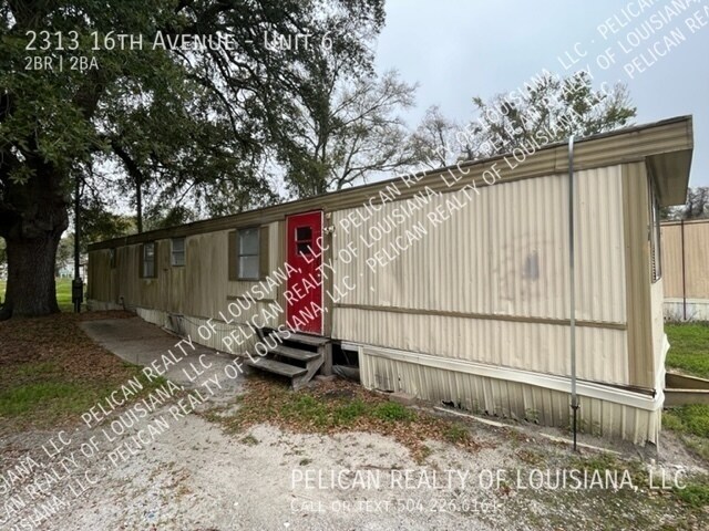 Primary Photo - 2313 16th Ave