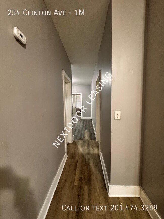 Foto del edificio - 254 Clinton Ave