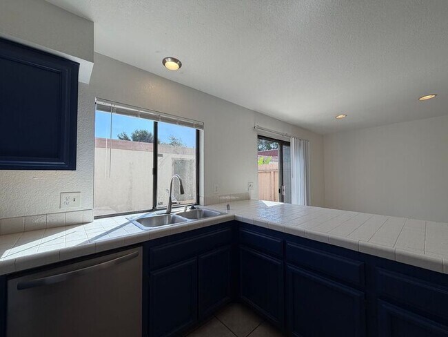 Building Photo - 3033 Via Sabinas