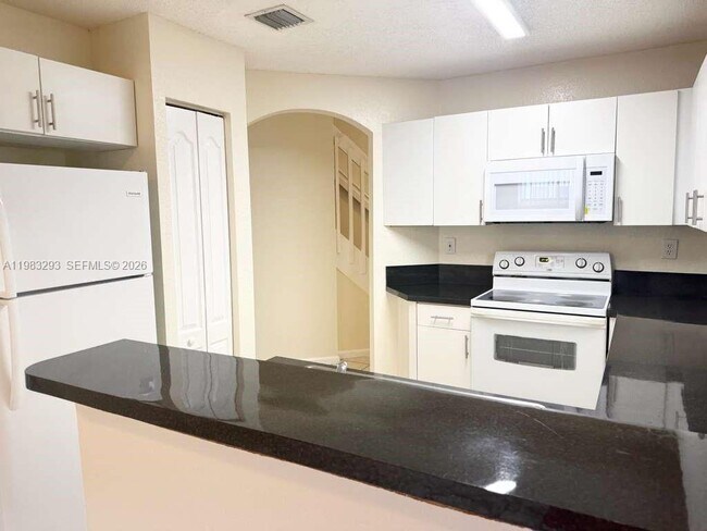 Foto del edificio - 14051 SW 120th Ct