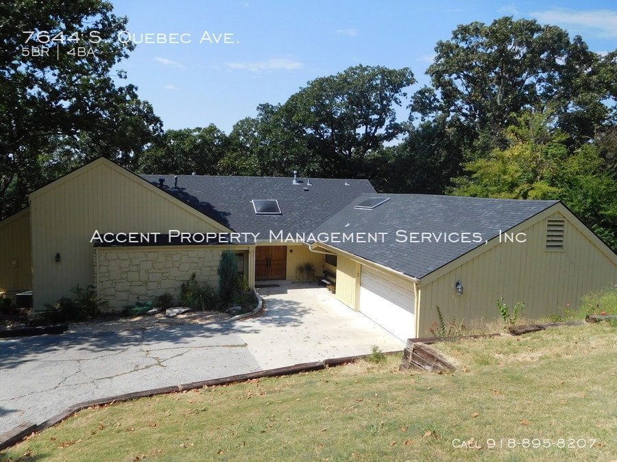 Primary Photo - Gorgeous 5 bedroom in South Tulsa with Pool!