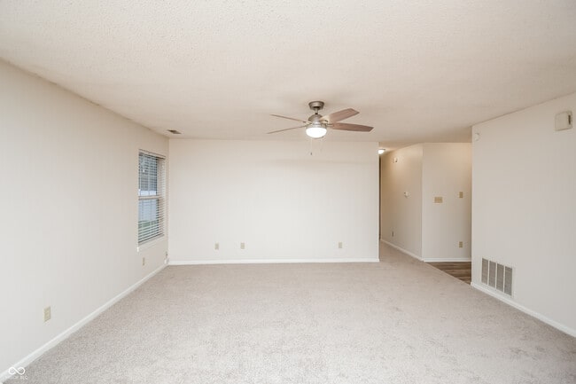 Building Photo - 5378 Milhouse Rd