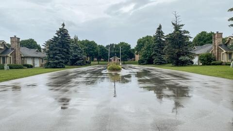 Foto del edificio - 6966 N Lincolnshire Cir