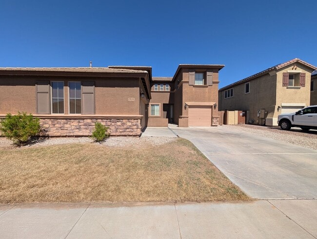 Building Photo - 4 Bedroom 2.5 Bathroom Gate Copper Canyon ...