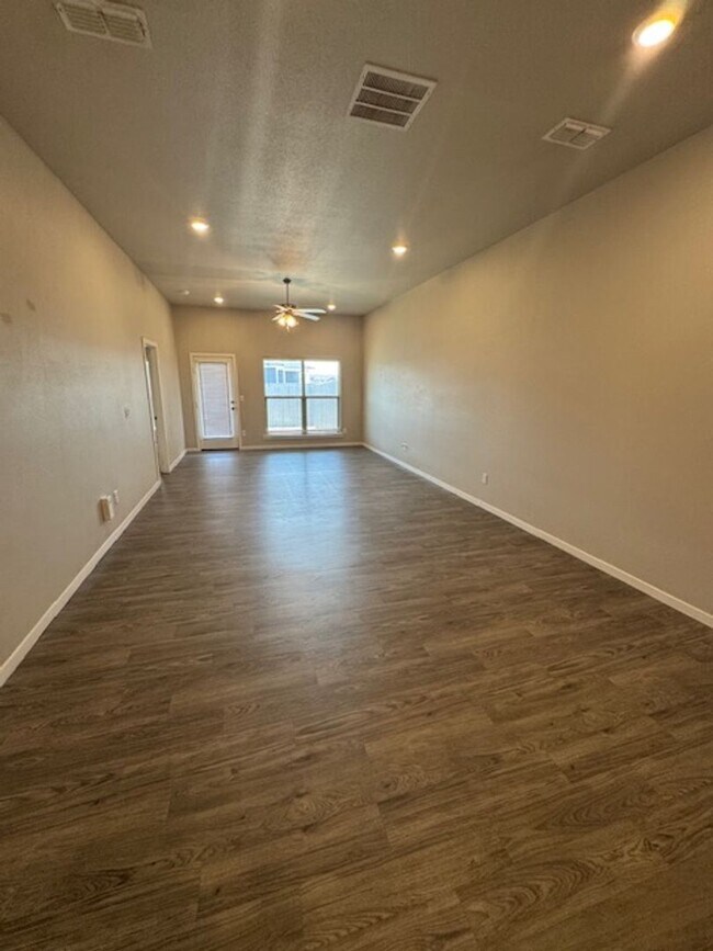 Foto del edificio - Upland Heights- 7047
