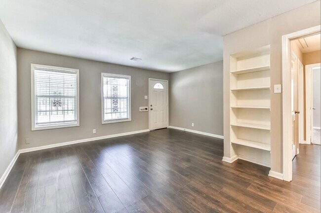 Foto del edificio - 4902 Pershing St