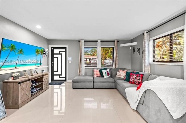 Foto del edificio - 5404 NW 25th Ave