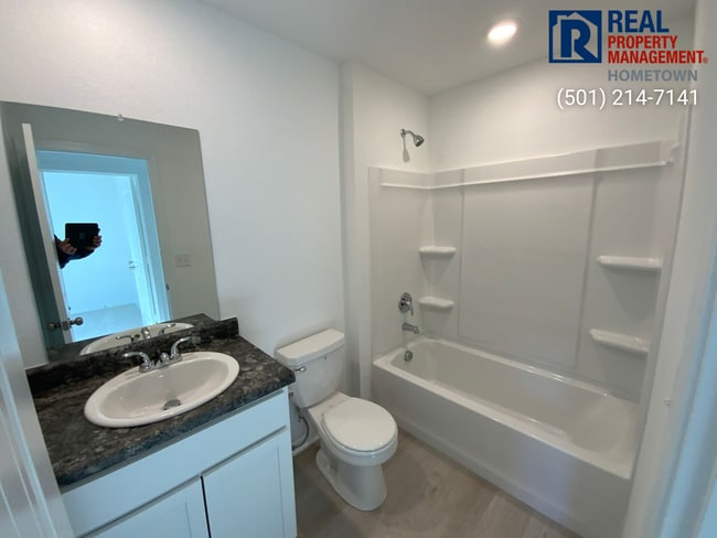 Foto del edificio - 10808 Mason Dr