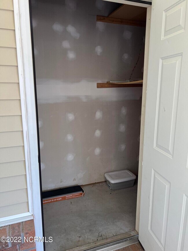 1928 Tara Ct Unit 101, Greenville, NC 27858 Condo for Rent in