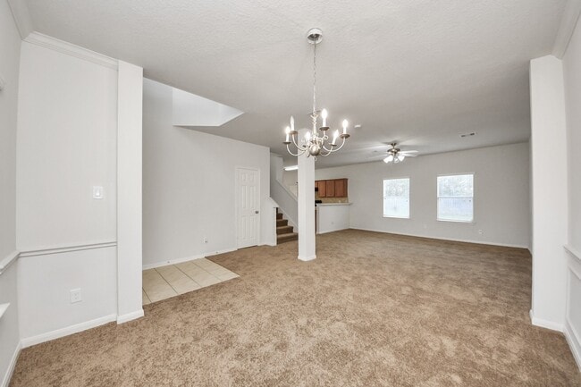 Building Photo - 6702 Albion Cresent Dr