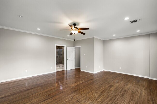 Foto del edificio - 1014 Riverlace Dr