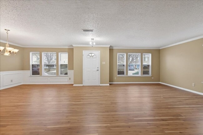 Building Photo - 12599 Majestic Way