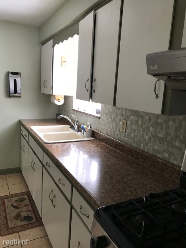 Building Photo - 3 br, 1.5 bath House - 1268 BALMORAL DRIVE