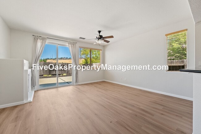 Building Photo - 2262 Zittel Dr