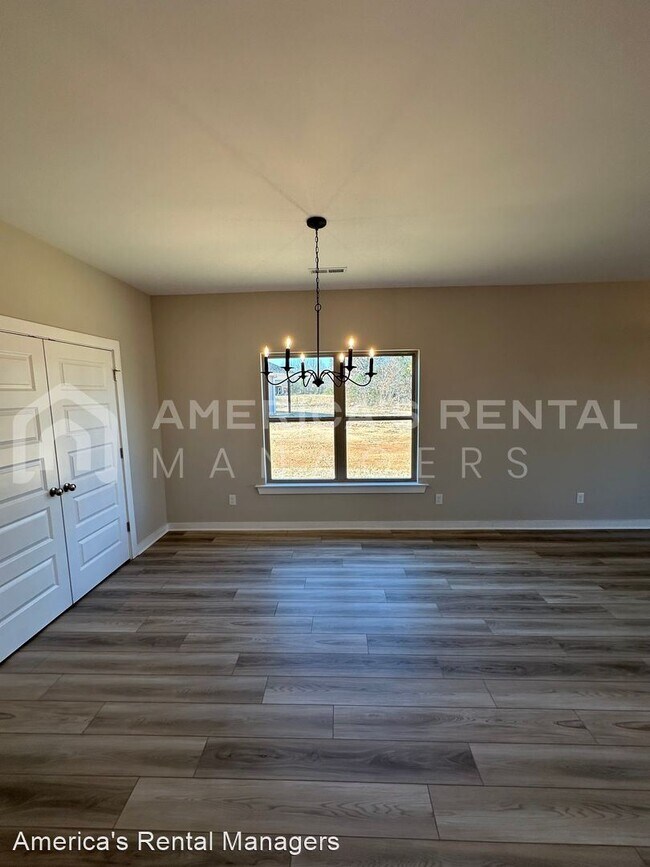 Building Photo - 4 br, 2 bath House - 114 Edisto Circle