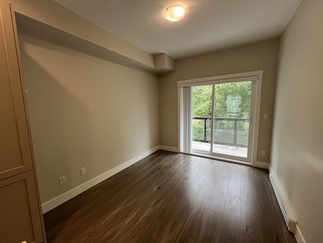Building Photo - 20498-20482 82 Ave