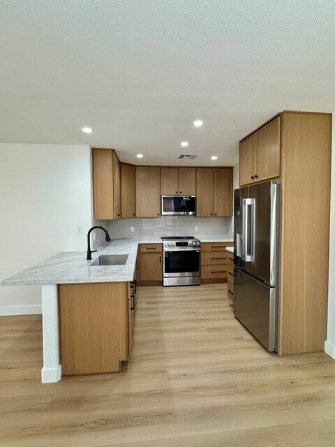 Foto del edificio - 446 S 86th Pl