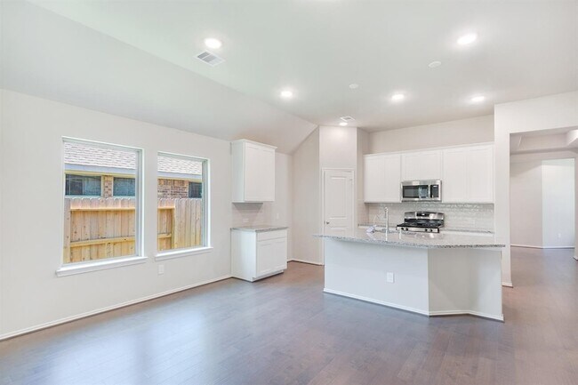 Foto del edificio - 553 Timber Voyage Ct