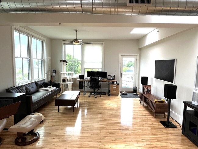 Photo - 43 Park St Townhome