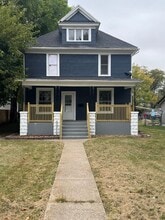 Building Photo - 1446 W High St