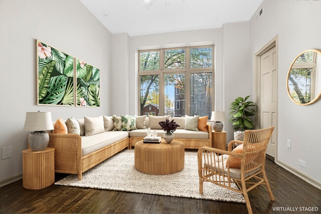 Building Photo - 2634 W Cortez St