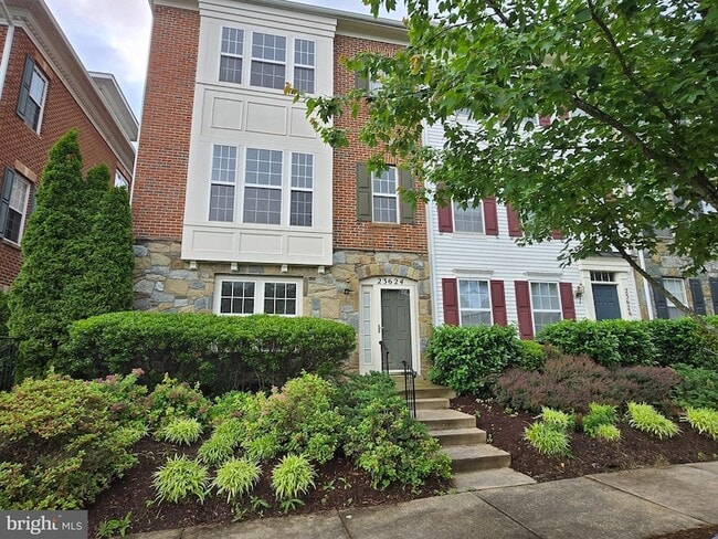 Building Photo - 23624 Overlook Park Dr