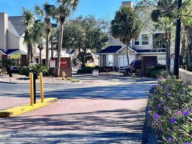 Foto del edificio - 2015 Erving Cir