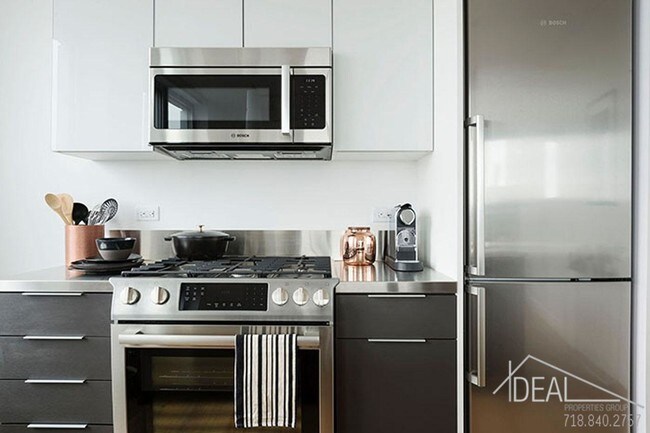 Foto del edificio - 295 Ashland Pl
