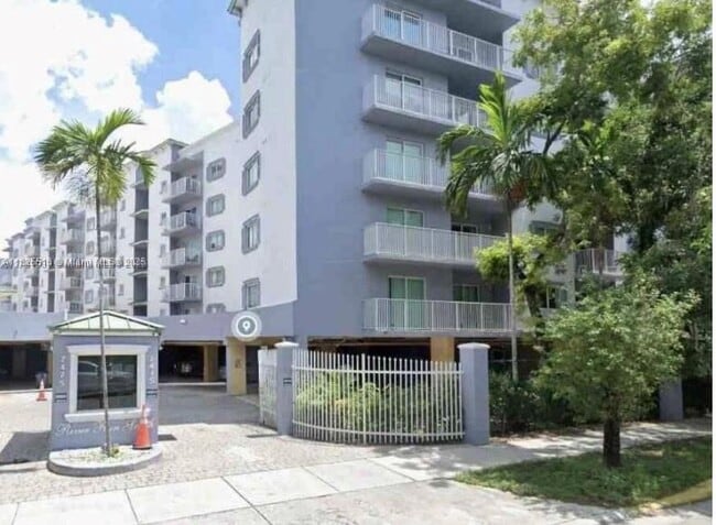 Foto del edificio - 2415 NW 16th St Rd
