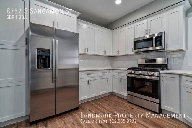 Building Photo - 8757 S Sangamon