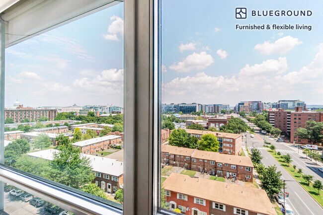 Foto del edificio - 301 M St SW