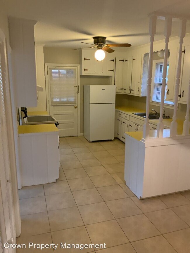 Building Photo - 3 br, 2 bath House - 915 Greenlawn Drive