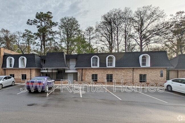 Building Photo - 7201 Arlington Expy