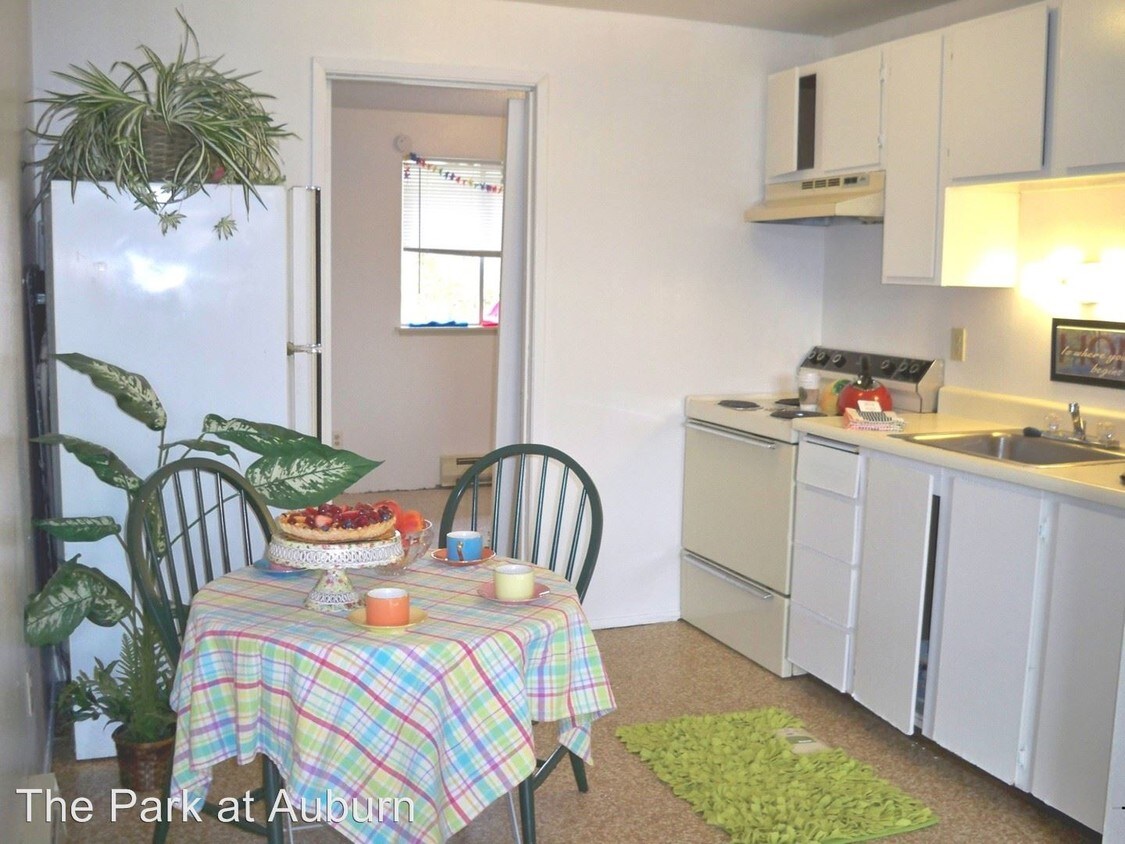 Foto principal - 510 M St SE
