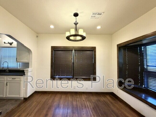 Foto del edificio - 2808 E 1st St S