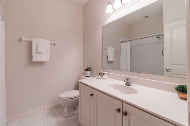 Building Photo - 7518 Acela St