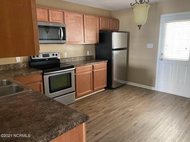 Building Photo - 410 Caldwell Loop