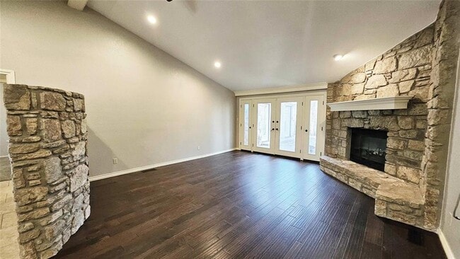 Foto del edificio - 1212 Knights Bridge Rd