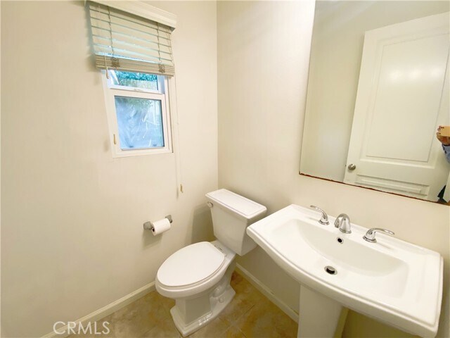 Foto del edificio - 111 Painted Trellis