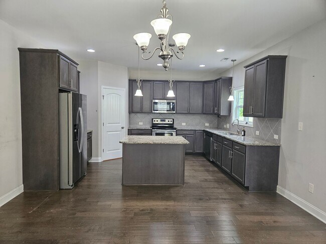 Foto del edificio - New Listing