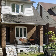 Building Photo - 32 Glebeholme Blvd