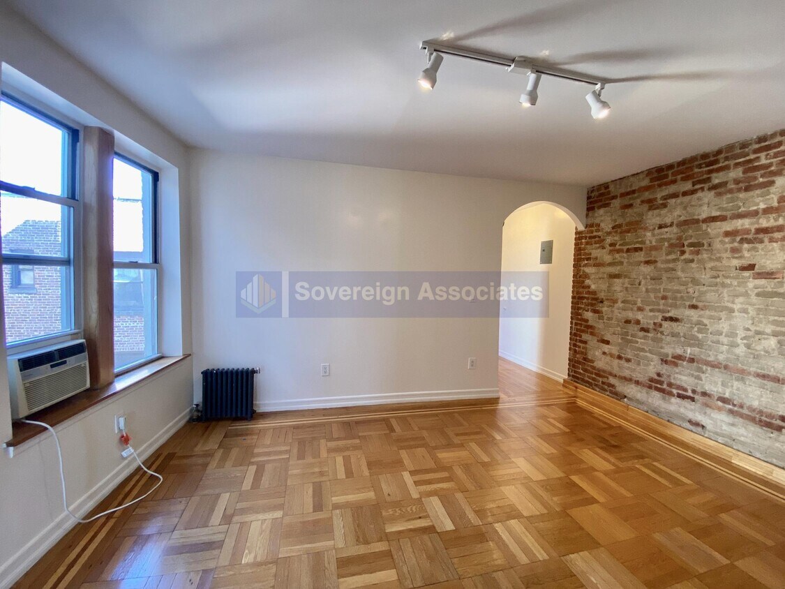 175 Pinehurst Avenue Room for Rent in New York, NY