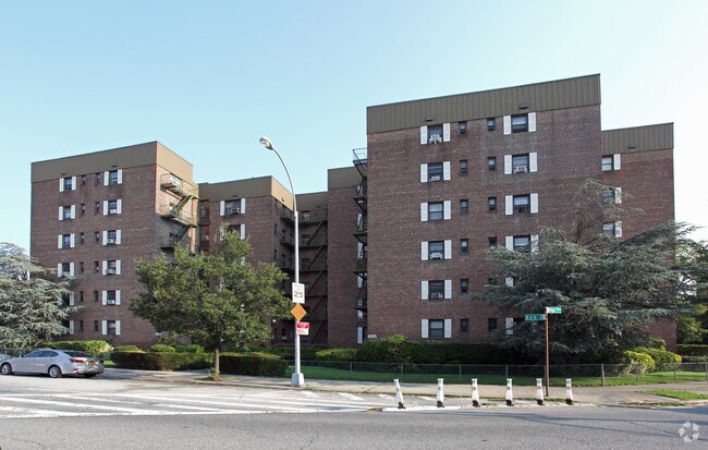 Primary Photo - 2607-2615 Kings Hwy