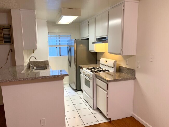 Foto del edificio - 11825 Courtleigh Dr