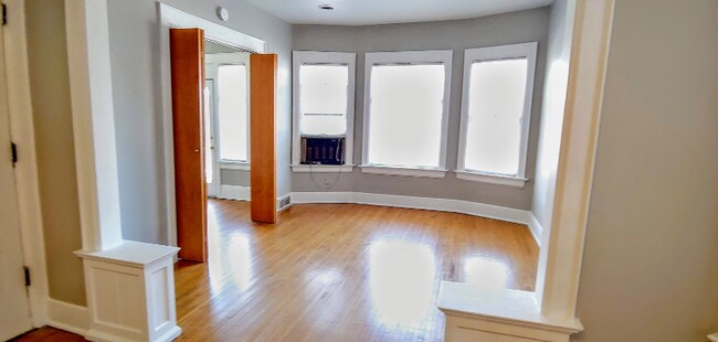Building Photo - 3227 W McKinley Blvd