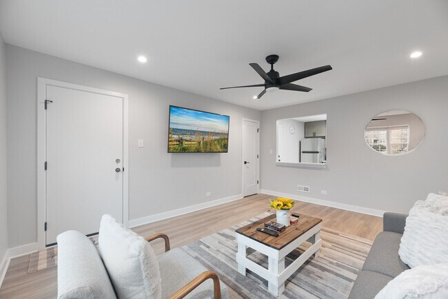 Foto del edificio - 1001 W Howard St