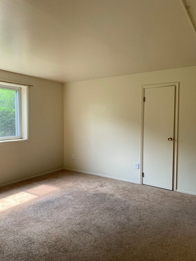 Foto del edificio - 1926 3 Waddle Rd