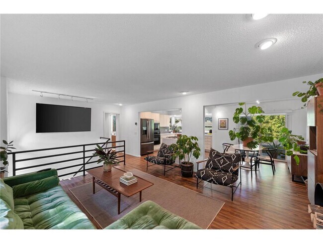 Foto del edificio - 4004 Upton Ave S