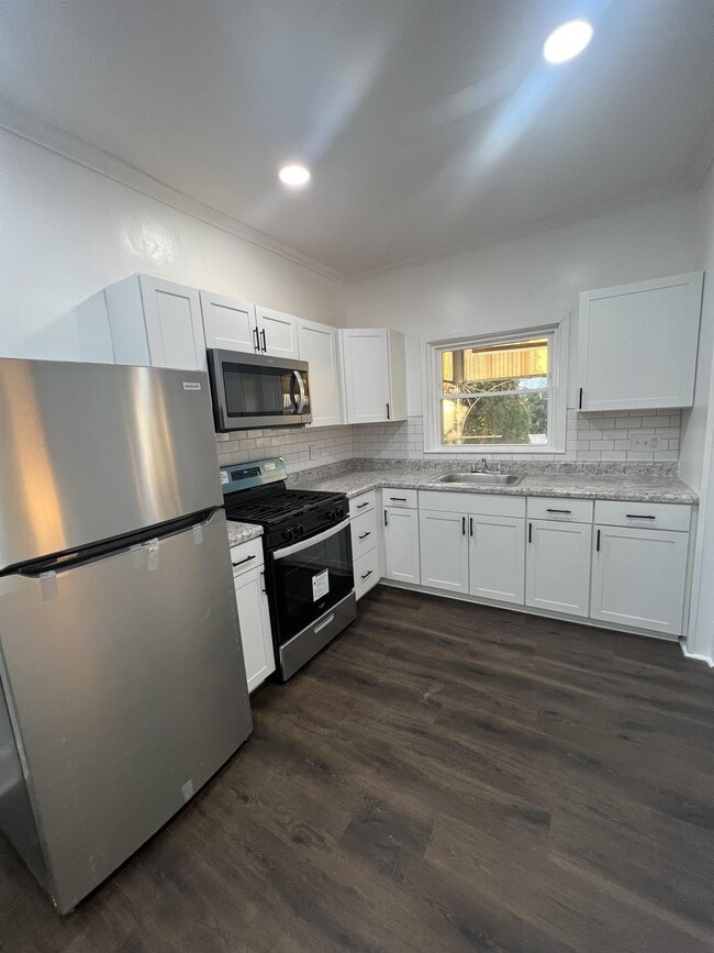 Building Photo - 1544 N 10th St